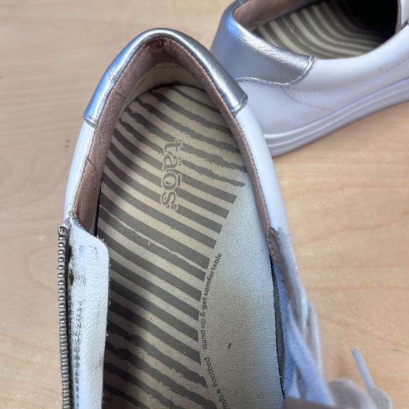 Taos Z-Soul Lux White and Silver Leather sneakers - Picture 9 of 12